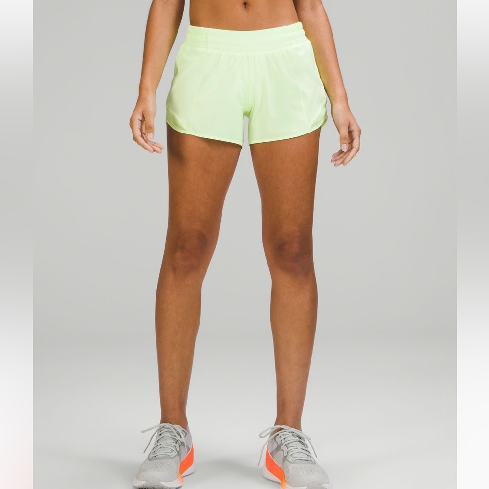 Lululemon Hotty Hot Low-Rise Lined Short 4”